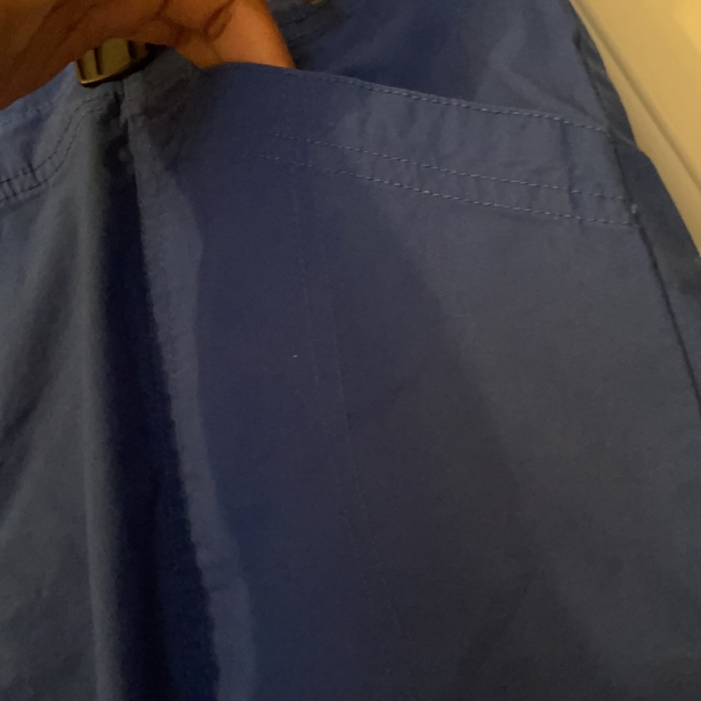 Shorts - Picture 2 of 7